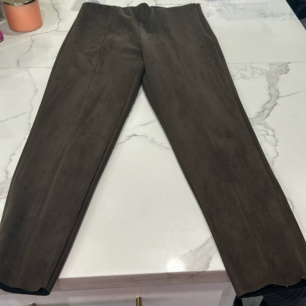 Zara Women’s Taupe Faux Suede‎ Side & Ankle Zipper Skinny Pants. SizeL (554)